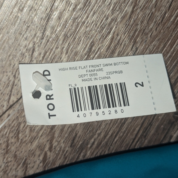 Torrid Swim Set Sz 2 - Picture 4 of 6